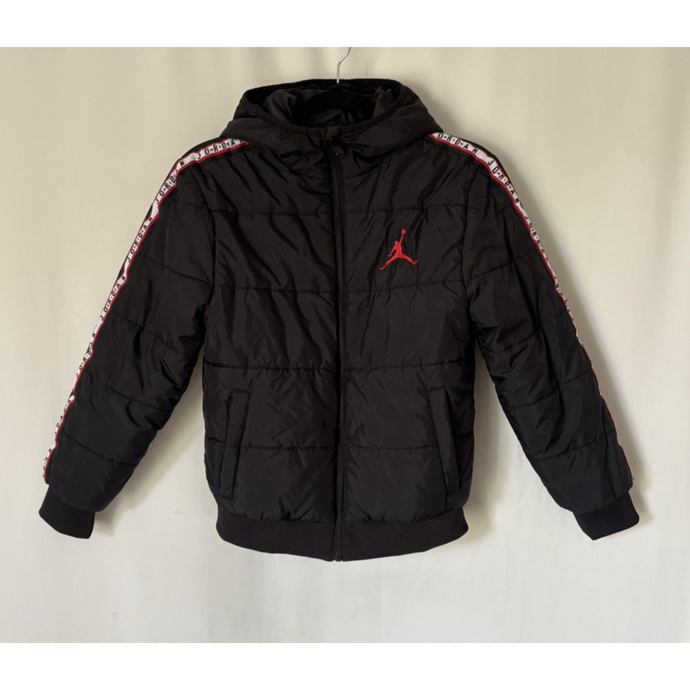 Jordan Puffer Jacket Boy Medium Black Hood Pockets Full Zip